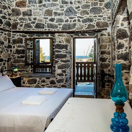 Plousiadi΄S Stone House Apartment Paloi Bagian luar foto