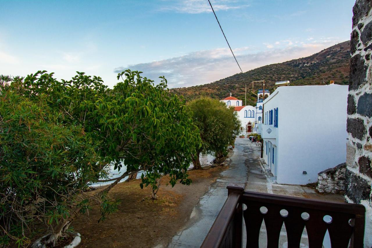 Plousiadi΄S Stone House Apartment Paloi Bagian luar foto
