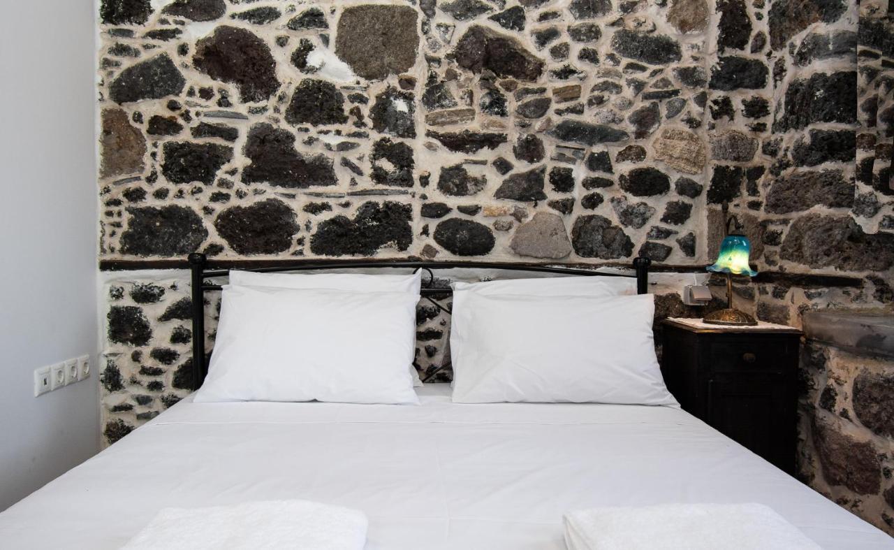 Plousiadi΄S Stone House Apartment Paloi Bagian luar foto