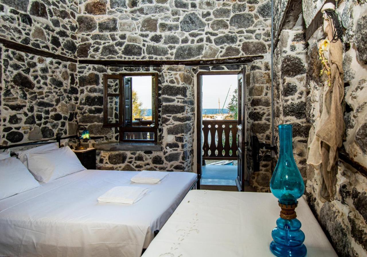 Plousiadi΄S Stone House Apartment Paloi Bagian luar foto